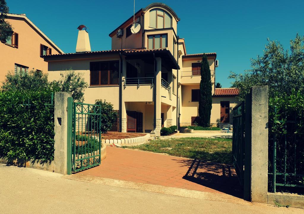 PUY Stoja Apartment מראה חיצוני תמונה
